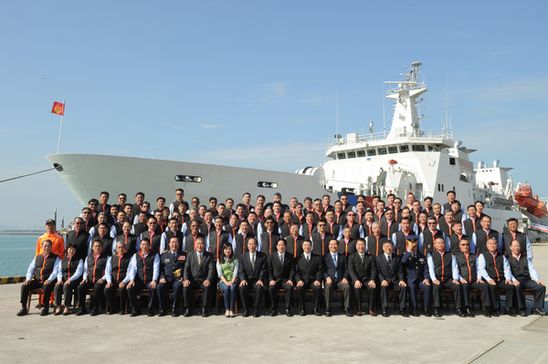 ▲▼賴清德登「宜蘭艦」視察。（圖／行政院提供）