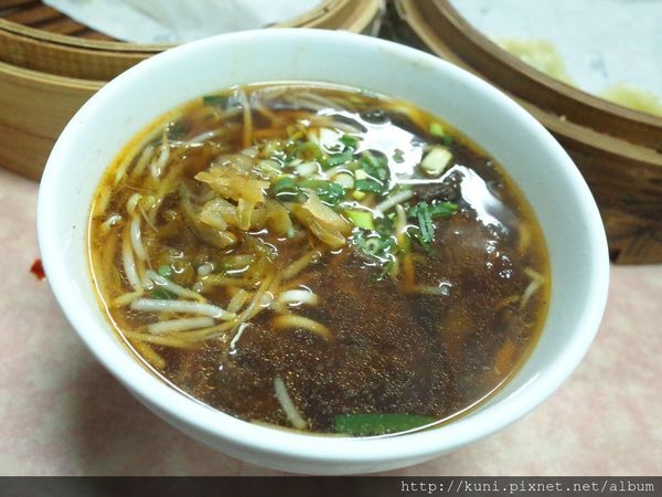 台北市 紫琳蒸餃大王。(圖/Kuni提供)
