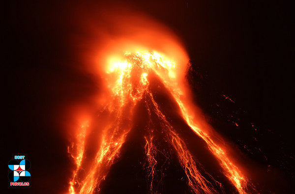 ▲▼菲律賓馬永火山噴發。（圖／翻攝自PHIVOLCS臉書）