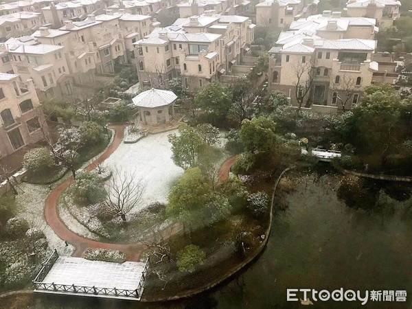 ▲上海大雪 。（圖／記者周怡德攝）