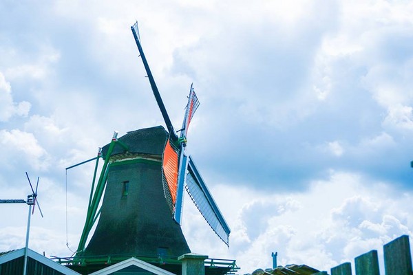 ▲▼荷蘭 Zaanse Schans風車村。（圖／一個環遊世界的男生提供，請勿任意翻攝以免侵權）