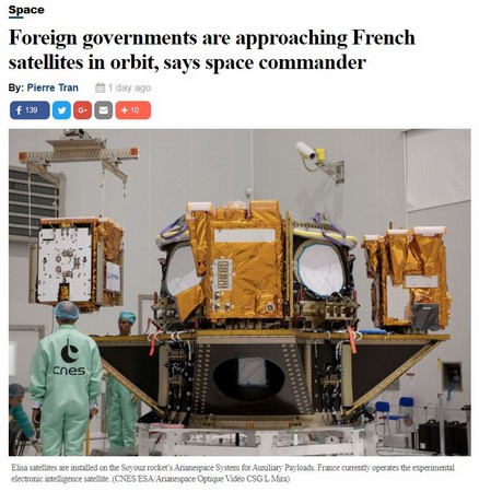 神秘航天器偷窺法國軍用衛星。（圖／翻攝自防務新聞）