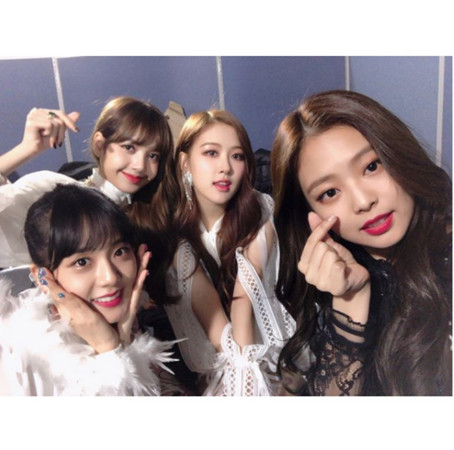 ▲出道名候補：매그넘（MAGNUM）、핑크펑크（PinkPunk）、베이비몬스터（Baby Monster）。（圖／翻攝自BLACKPINK IG）