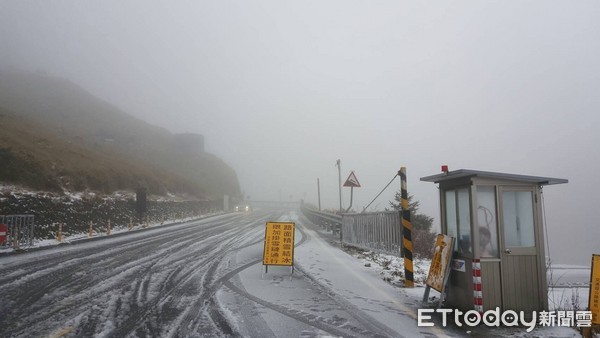 ▲▼合歡山飄雪，水晶宮。（圖／翠峰派出所）