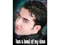 「天使系美男」艾哈邁德的超凡氣質讓人難以直視。(圖／取自網路)