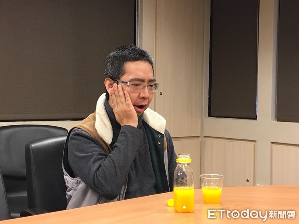 ▲▼尾牙飲料灌太多　他胃食道逆流「火燒心」牙齒也遭殃。（圖／記者嚴云岑攝）