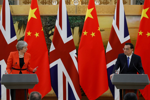 ▲▼英國首相梅伊與中國國務院總理李克強。（圖／路透社）。