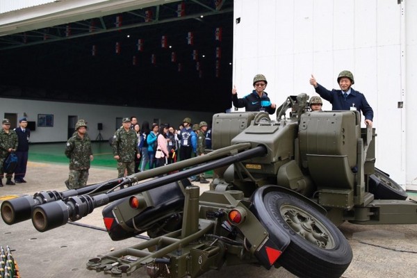 空軍臺南參訪營　精實戰力學子印象深刻