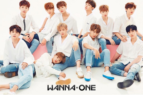 《PRODUCE 101》去年選出的期間限定男團Wanna One，所到之處都引起粉絲瘋狂追逐。（華納唱片提供）