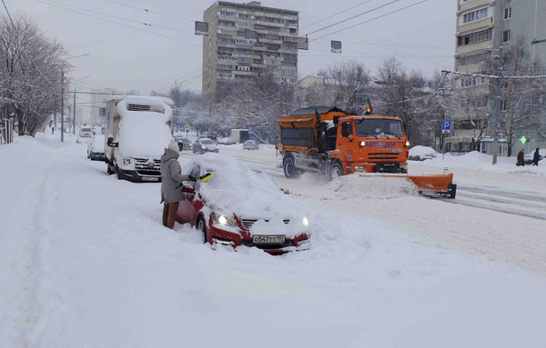 ▲▼ 莫斯科降下暴風雪，24小時之內的降雪量達到月均降雪量的一半，創下1957年以來的紀錄。（圖／達志影像／美聯社）