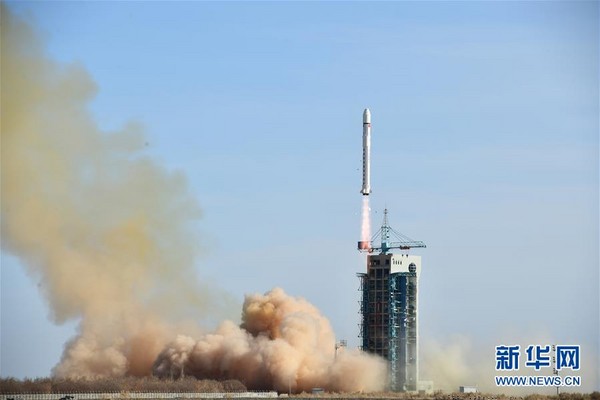 ▲▼酒泉衛星發射中心2月2日成功將電磁監測試驗衛星「張衡一號」發射升空。（圖／翻攝自新華網）