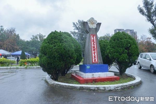 ▲鄭文燦現勘「南昌營區」，規劃未來桃園區市區綠地大公園。（圖／桃園市政府提供）