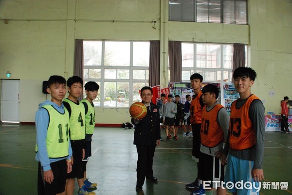 ▲台南市學甲分局，在學甲區綜合體育館舉辦「春風盃」3對3籃球錦標賽。（圖／警方提供）