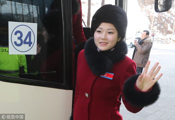 ▲▼北韓美女啦啦隊員抵達南韓。（圖／CFP）