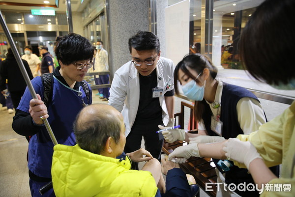 ▲花蓮慈濟院長還原震後治傷　「紅色九號」2.5hr清空急診。（圖／花蓮慈濟提供）