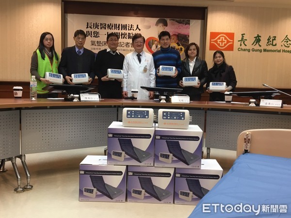 ▲長期臥床壓瘡「爛到見骨」　長庚捐350減壓床給9偏鄉。（圖／記者嚴云岑攝）