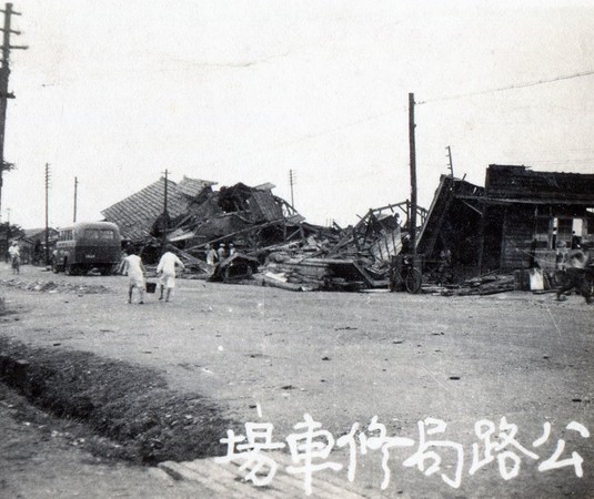 1951年花東震災與206花蓮強震的對比照。（圖／黃家榮提供，請勿隨意翻拍，以免侵權。）