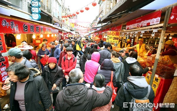 ▲新年、台北市迪化街、年貨大街、過農曆年▼。（圖／記者屠惠剛攝）