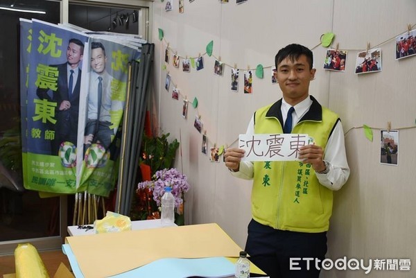 ▲參選台南市議員初選提名的25歲年輕老師沈震東，２月1１日下午將號召千人點燈為震災祈福。（圖／記者林悅攝）
