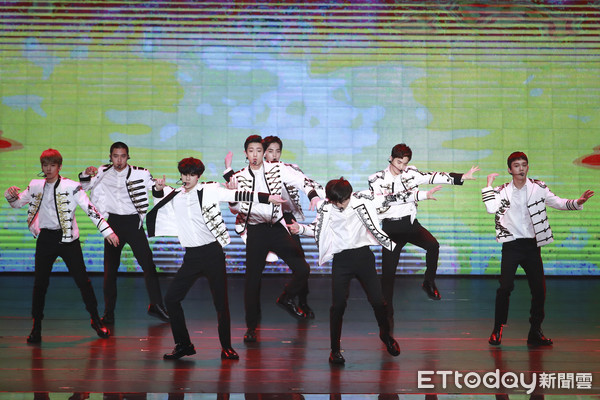 ▲▼韓團EXO「PLANET #4 The EℓyXiOn in Taipei」小巨蛋演唱會。（圖／記者黃克翔攝）