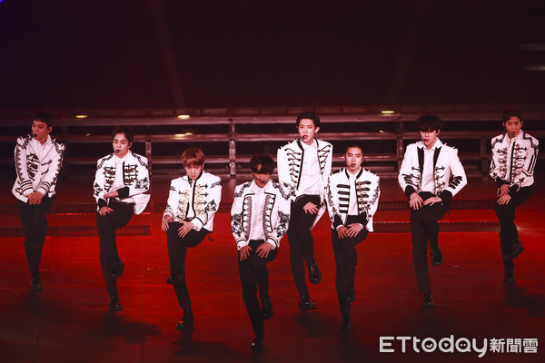 ▲▼韓團EXO「PLANET #4 The EℓyXiOn in Taipei」小巨蛋演唱會。（圖／記者黃克翔攝）
