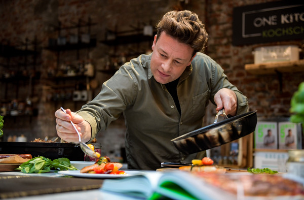 ▲▼ 英國電視名廚奧利佛（Jamie Oliver）旗下連鎖義大利餐廳「Jamie`s Italian」驚爆財務危機。（圖／達志影像／美聯社）