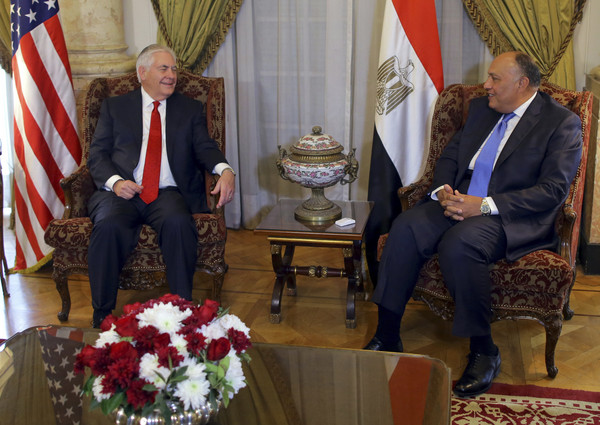 ▲▼提勒森（Rex Tillerson）與埃及外交部長蘇克里（Sameh Hassan Shoukry）會面，談論西奈半島的軍事行動。（圖／達志影像／美聯社）