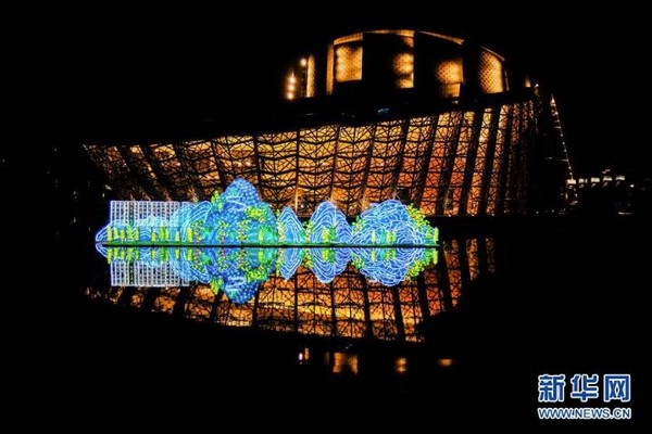 ▲▼烏鎮景區拍攝的「富春山居」特色彩燈。（圖／翻攝自新華網）
