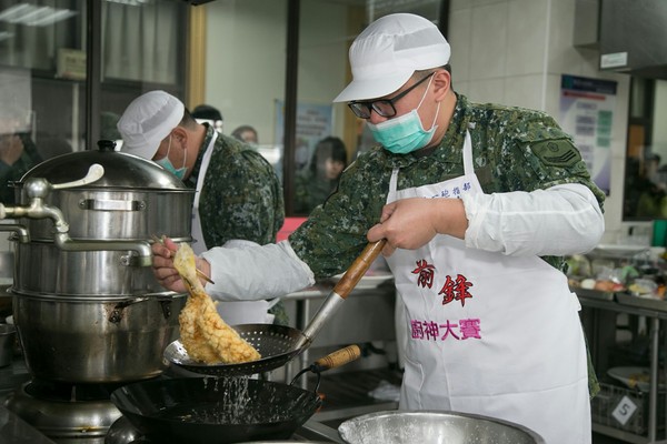 ▲▼陸軍第六軍團舉辦「創意年菜廚神大賽」。（圖／陸軍第六軍團提供）