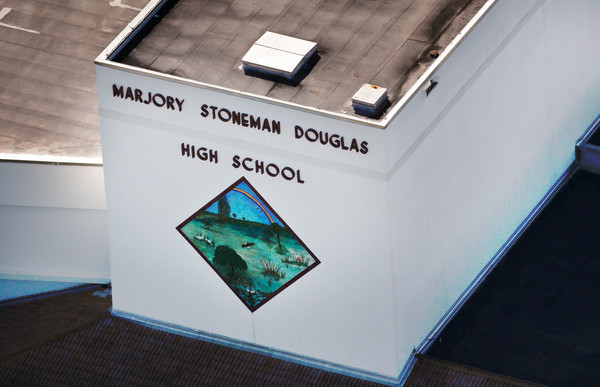 ▲▼ 瑪喬利史東曼道格拉斯高中,Marjory Stoneman Douglas High School,佛州槍擊。（圖／路透社）