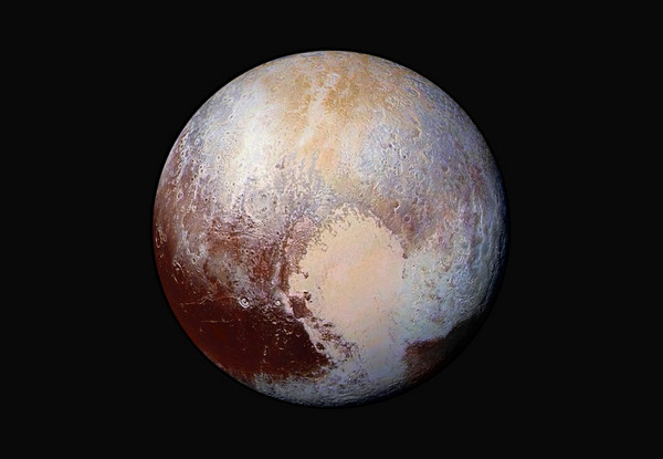 ▲ 研究團隊在3年前傳回來的冥王星地表照片中，發現有著與地球一樣的「沙丘」地形。（圖／達志影像／美聯社）