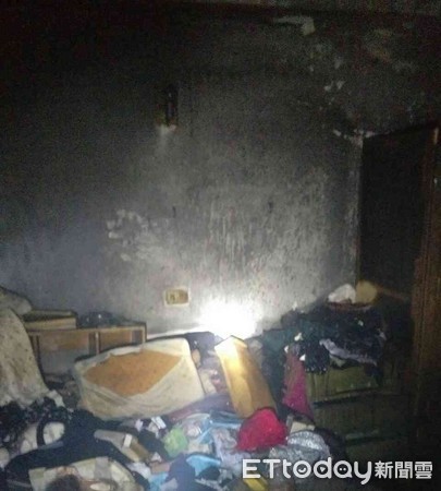 ▲台南市消防局初步勘查起火位置約在冷氣機附近。（圖／記者林悅翻攝）