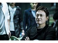 角頭百貨公司聚首！　「大哥」王識賢埋單一家4口甜蜜同框