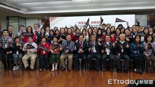 國立東華大學花師教育學院幼兒教育學系陳慧華副教授參加教育部「無國界教師計畫」，預訂於今年8月間率領6位東華學生前往芬蘭赫爾辛基大學見習幼兒教育16天。（圖／東華大學提供）