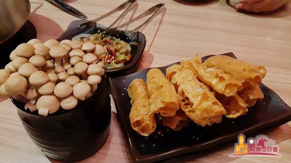 屏東 灑椒麻辣養生鍋 (屏東店)。（圖／影子提供）