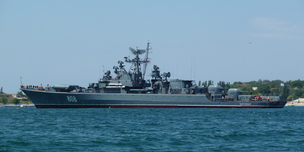 苏联42型护卫舰图片