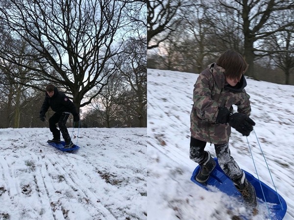 ▲▼貝克漢帶孩子玩雪橇　哈珀跟哥哥比賽…人往右摔露甜笑。（圖／翻攝自貝克漢IG）