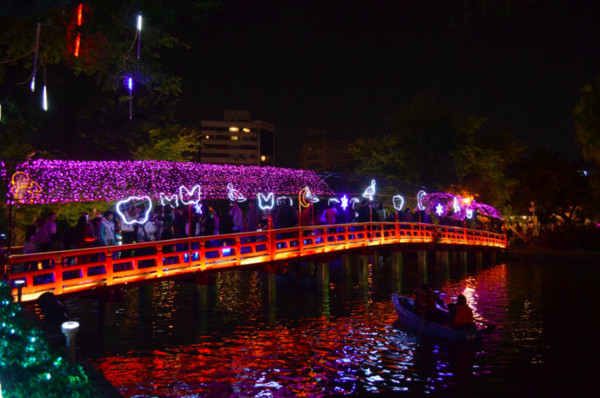 ▲▼台中公園燈會（圖／取自《大玩台中》臉書。）