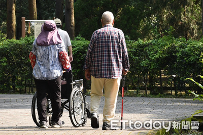苦存千萬養老！68歲嬤退休卻崩潰　淪長照悲嘆：我是傻瓜