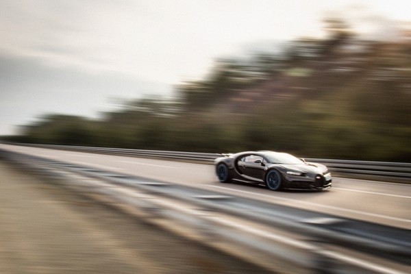 全球跑最「快」的CEO就是他　Bugatti總裁親身挑戰400km／h新境界（圖／翻攝自Bugatti）