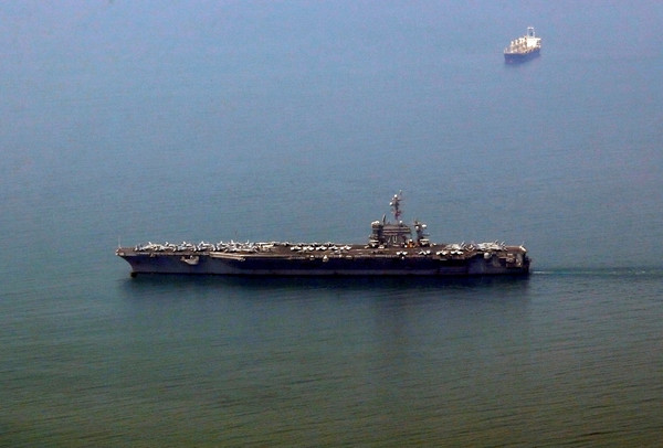 ▲▼美軍航母「卡爾文森號」（USS Carl Vinson）時隔43年重返越南。（圖／路透社）