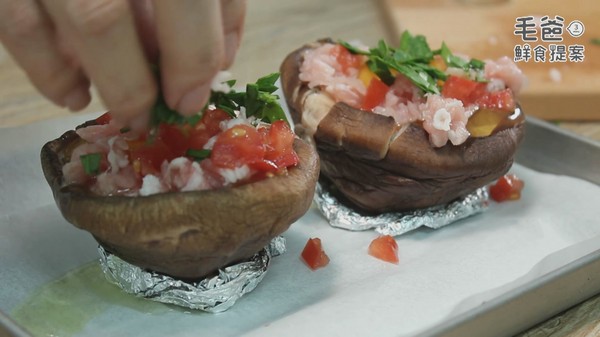 超簡單懶人菇菇料理～香烤嫩豬菇菇蛋（圖／毛起來 MaoUp）
