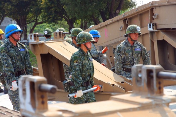 陸軍10軍團戰備任務訓練週　精進部隊戰訓實效