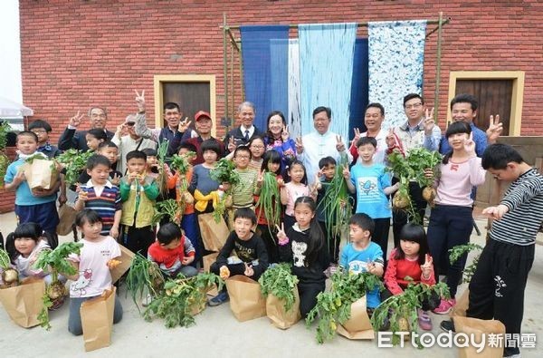 ▲ 農博會客家工藝專區呈現桃園客家百工百業及生活智慧 。（圖／桃園市政府提供）