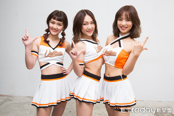 ▲▼2018統一獅Uni Girls表演服首度亮相 公佈新成員正式加入,emily,yovia,辰羚。（圖／記者季相儒攝）