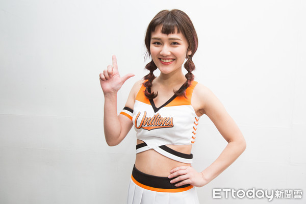 ▲▼2018統一獅Uni Girls表演服首度亮相 公佈新成員正式加入,emily。（圖／記者季相儒攝）
