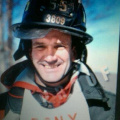 ▲▼ 英雄船長費倫（Thomas Phelan）曾於911攻擊事發當下，協助數百人疏散，於16日癌逝。（圖／翻攝自Facebook／Thomas Phelan）