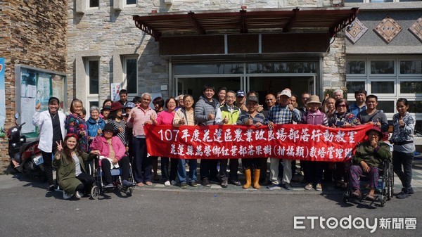 花蓮農改場為協助發展部落農產業，強化柑橘栽培管理技術，提升產量及品質，於紅葉辦事處辦理部落行動教室，花蓮縣萬榮鄉紅葉部落果樹（柑橘）栽培管理班58位族人及農友踴躍參與，均表示受益良多。（圖／花蓮農改場提供）