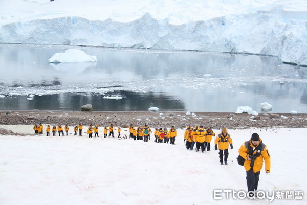 ▲成功大學交管系師生，登上南極大陸。（圖／成大提供）