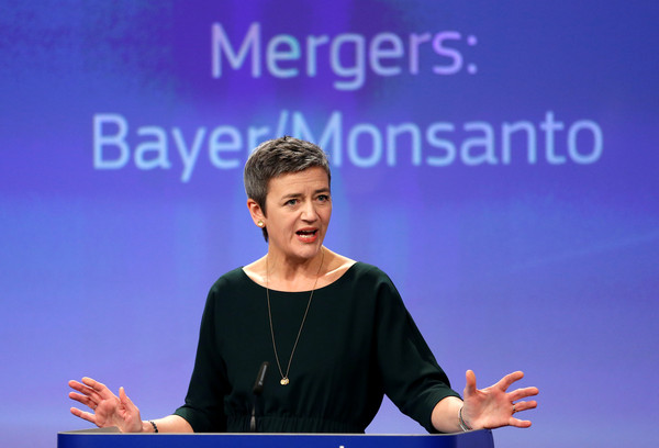▲▼ 德國化工大廠拜耳（Bayer）2016年宣布以660億美元收購美國農業生技公司孟山都（Mosanto），歐盟近期點頭放行。圖為歐盟執委會委員維斯塔哲（Margrethe Vestager）。（圖／路透社）